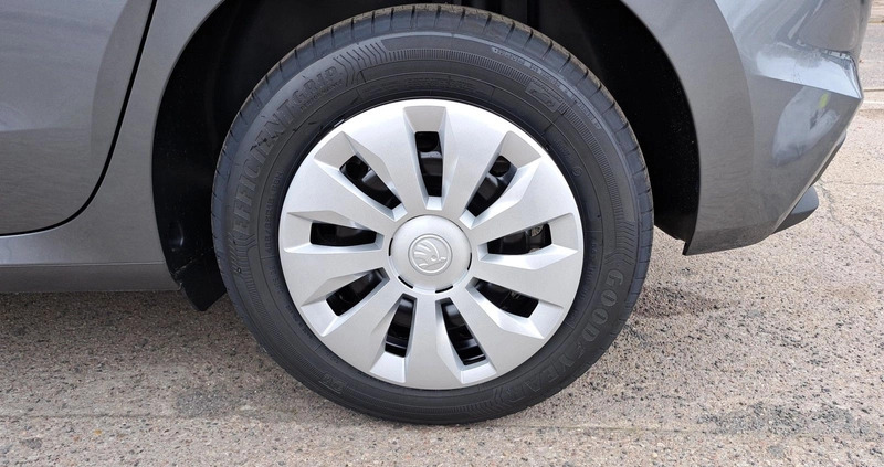 Skoda Fabia cena 98900 przebieg: 1, rok produkcji 2024 z Szczecin małe 781